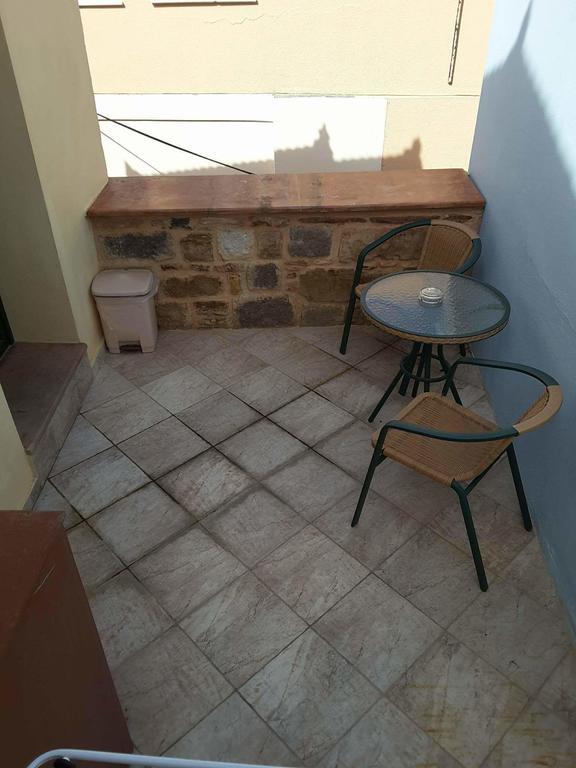 Frourio Apartments Chios Town Zewnętrze zdjęcie