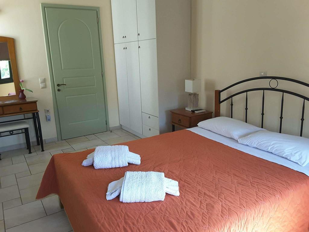 Frourio Apartments Chios Town Zewnętrze zdjęcie